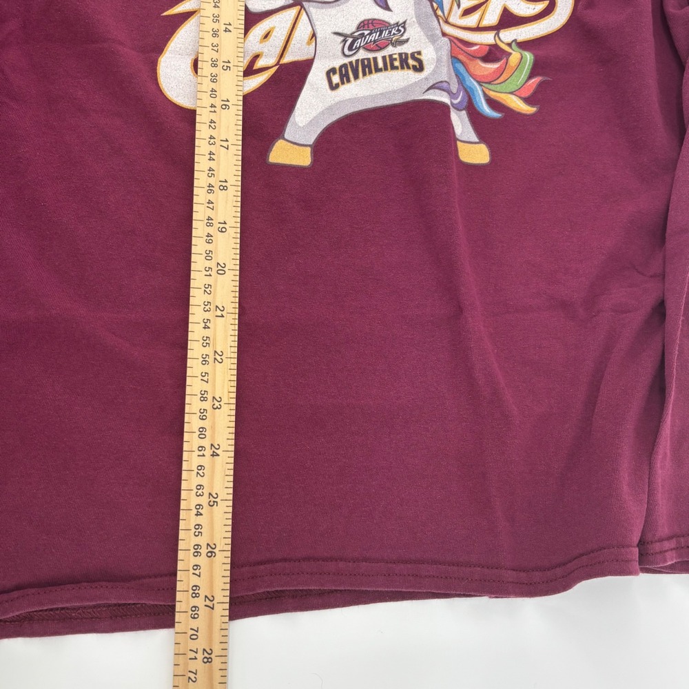 Cleveland Cavaliers Mens XL Maroon Dabbing Unicorn Graphic T-Shirt Gildan Cotton - Picture 7 of 7